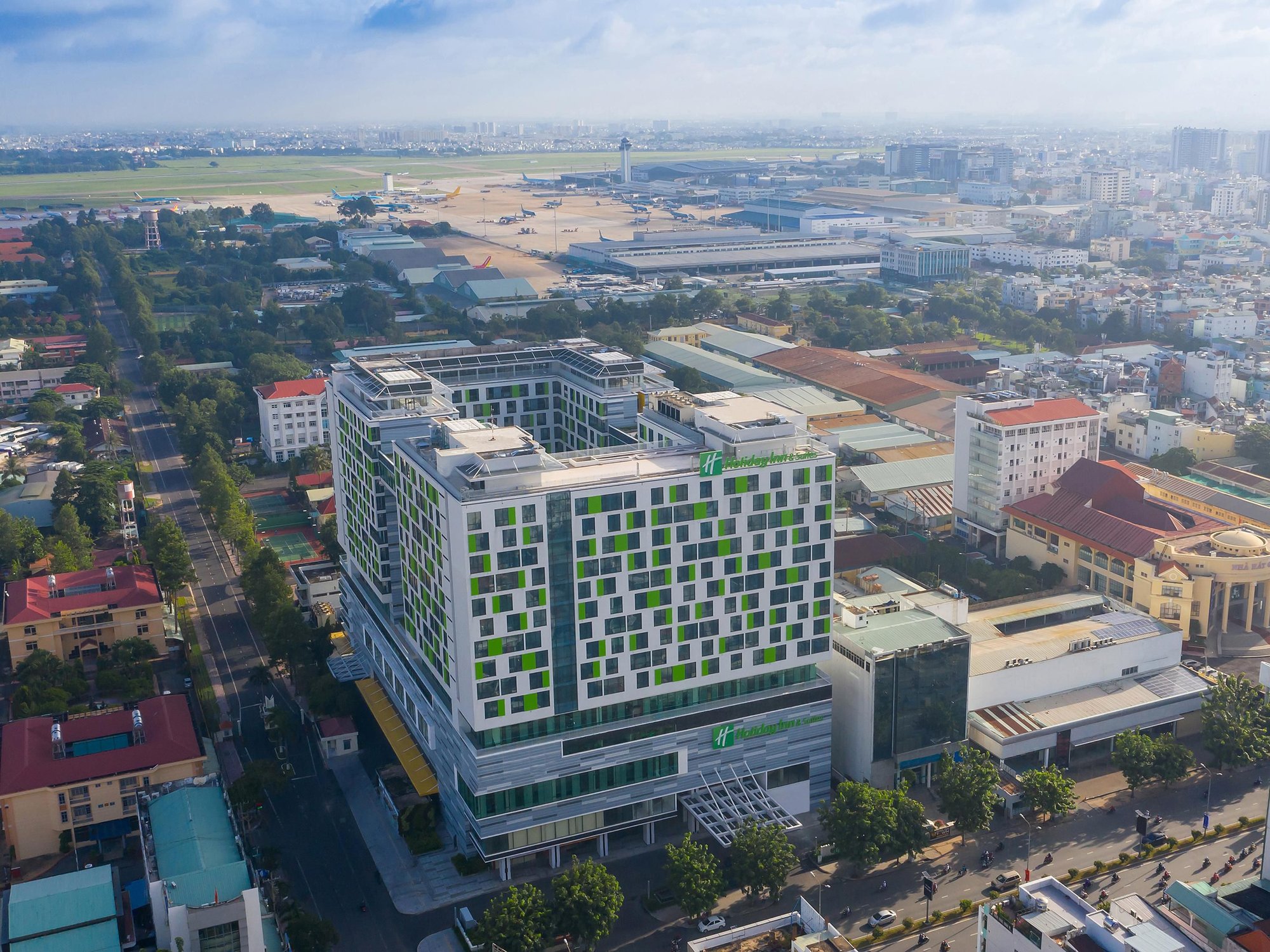 Holiday Inn & Suites Saigon Airport